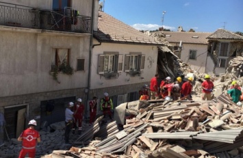 Число погибших людей от землетрясения в Италии достигло 247 человек