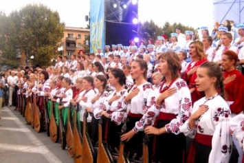 В Херсоне 134 юных бандуристов установили рекорд Украины (фото)