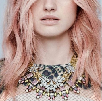 Волосы цвета «Розовое золото» - главный модный тренд осени-2016!