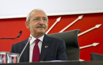 В Турции обстрелян кортеж главного оппозиционера страны