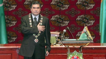 HRW: Меркель должна обратить внимание на права человека в Туркмении