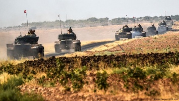 Турция усилила группировку бронетехники на севере Сирии