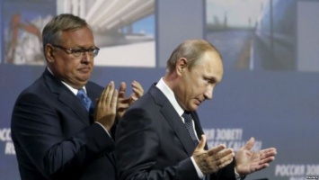 Глава ВТБ: Путин обрек себя на скромную жизнь