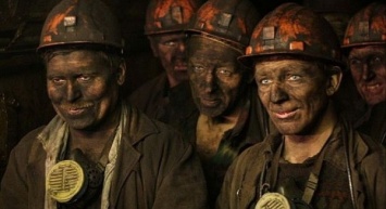 В Боливии недовольные шахтеры убили заместителя главы МВД
