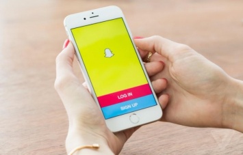 Apple разрабатывает аналог приложения Snapchat
