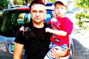 В Киеве полицейский нашел потерявшегося четырехлетнего мальчика