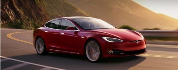 Мировые автоновости: Tesla идет на рекорд, а в Сингапуре тестируют такси на автопилоте