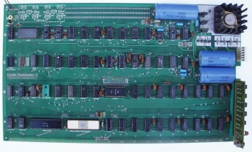 Прототип первого компьютера Apple продан за $815 тысяч