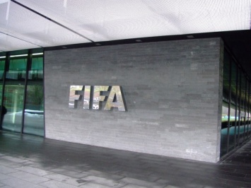 ФИФА в сентябре впервые проведет матч с применением технологии видеоповторов