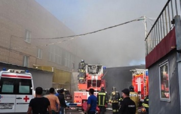Пожар на складе в Москве: спасатели установили причину возгорания