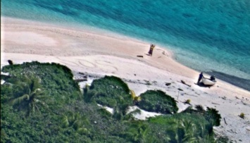 Пропавших моряков нашли спустя неделю по надписи SOS на песке