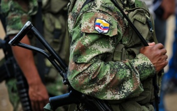 Президент Колумбии подписал указ о прекращении войны с FARC