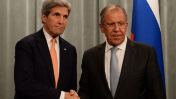 Россия договаривается с США об их уходе с Украины - политолог