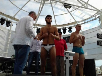 Участники турнира в Одессе прошли взвешивание