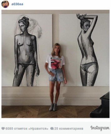 Светлана Бондарчук показала картины, где она изображена обнаженной
