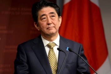 Японский премьер досрочно вернется из Африки в связи с приближающимся тайфуном