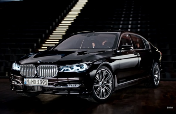 BMW представила роскошную версию 7-Series новой генерации (видео)