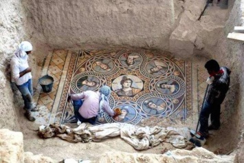 Археологи обнаружили греческие мозаики, которым 4 тысячи лет. С ними ничто не сравнится
