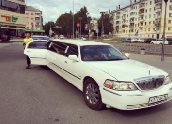 Анастасия Волочкова опубликовала в Instagram фото своего белоснежного «корабля»