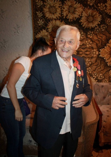 Помогая ветеранам, мы сохраняем память о подвигах наших солдат в Великой Отечественной войне, - нардеп Андрей Гальченко