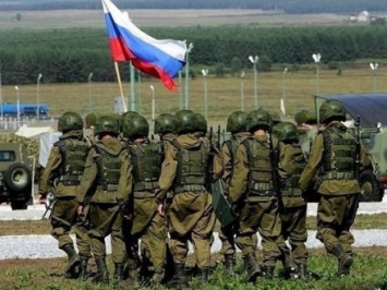 Комиссариаты в оккупированном Крыму вызвали 500 военных запаса для участия в учениях "Кавказ-2016"