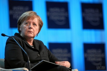 Меркель призвала агрессивнее агитировать за толерантность
