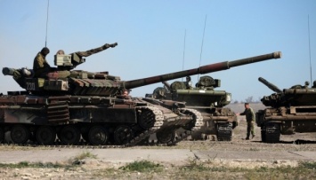 Боевики пригнали в Донецк два десятка танков