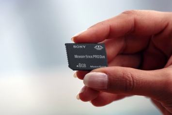 Компания Sony запустила производство карт памяти в Санкт-Петербурге