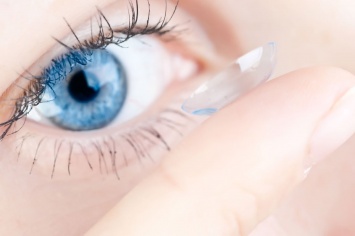 Ученые разработали лекарственные контактные линзы
