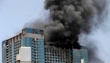 В Абу-Даби загорелся небоскреб, есть пострадавшие