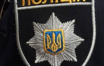 Черниговские полицейские втоптали в асфальт пенсионера, заступившегося за женщину (видео)
