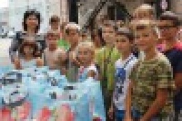 Одесские общественники помогли многодетным мамам собрать детей в школу