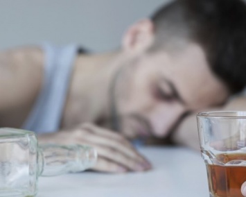 Ученые выявили различия алкоголика и трезвенника