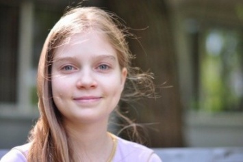 12-летней Олесе Цимбалист из Луганской области нужна помощь