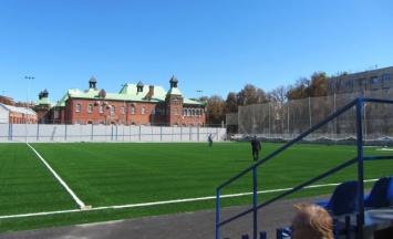 В Полтаве завершается реконструкция футбольного стадиона (фото)