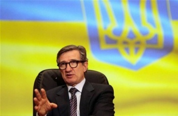 Донецкий олигарх: "мы продолжаем разрушать экономику, выполняя указания международных кредиторов"