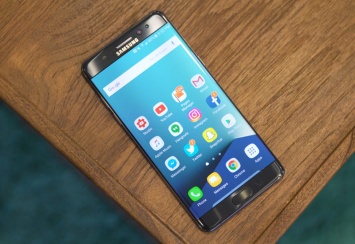 Samsung приостановила поставки Galaxy Note 7 после нескольких взрывов смартфонов