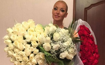 Волочкова опровергла слухи о том, что она оказывает мужчинам платные услуги