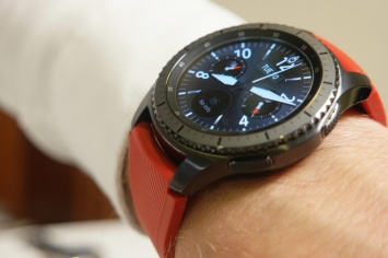 В Samsung подтвердили, что главный конкурент Apple Watch 2 будет совместим с iPhone
