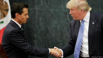Президент Мексики - Трампу: За стену платить не будем