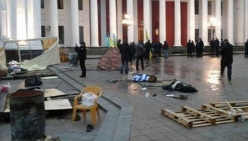 В Одессе снесли палаточный городок "антитрухановского майдана"