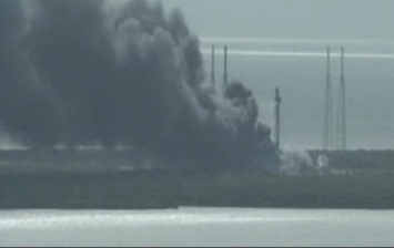 На пусковой площадке SpaceX произошла серия взрывов