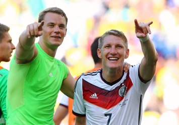 Футбол: После ухода Швайнштайгера капитаном сборной Германии будет Нойер