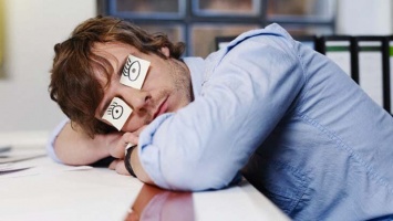 Ученые: Желание дольше спать говорит о проблемах с сердцем