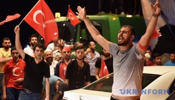 В Турции - новая волна массовых чисток