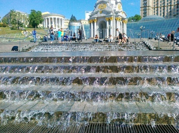Сегодня на Майдане в Киеве снова включат каскадный фонтан