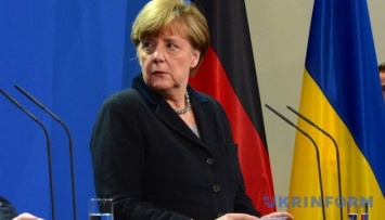 Популярность Меркель упала до наинизшего уровня за пять лет