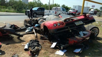 В полный хлам: в Мескике "развалили" гиперкар Koenigsegg CCX