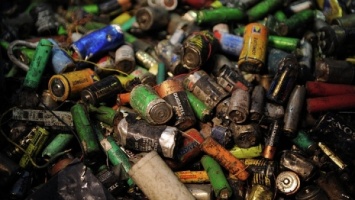 Куда деваются батарейки после «смерти» и что с этим делать в Украине