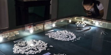 "Алроса" запускает проект по торговле фьючерсами на бриллианты